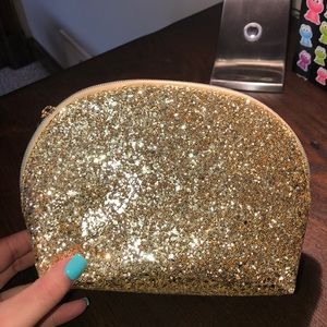 Gold Sparkly Pouch Estée lauder